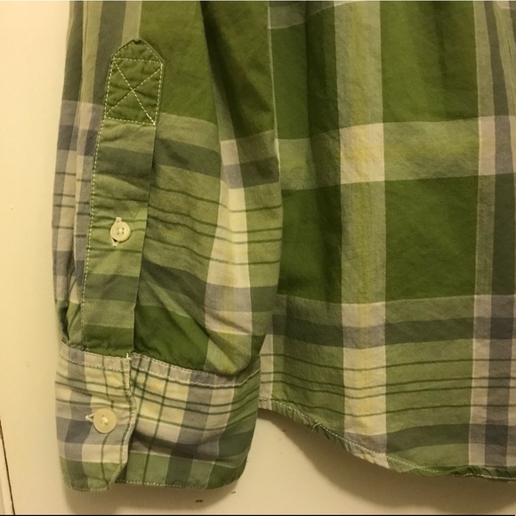 AEO Athletic Fit ButtonDown - Picture 7 of 10